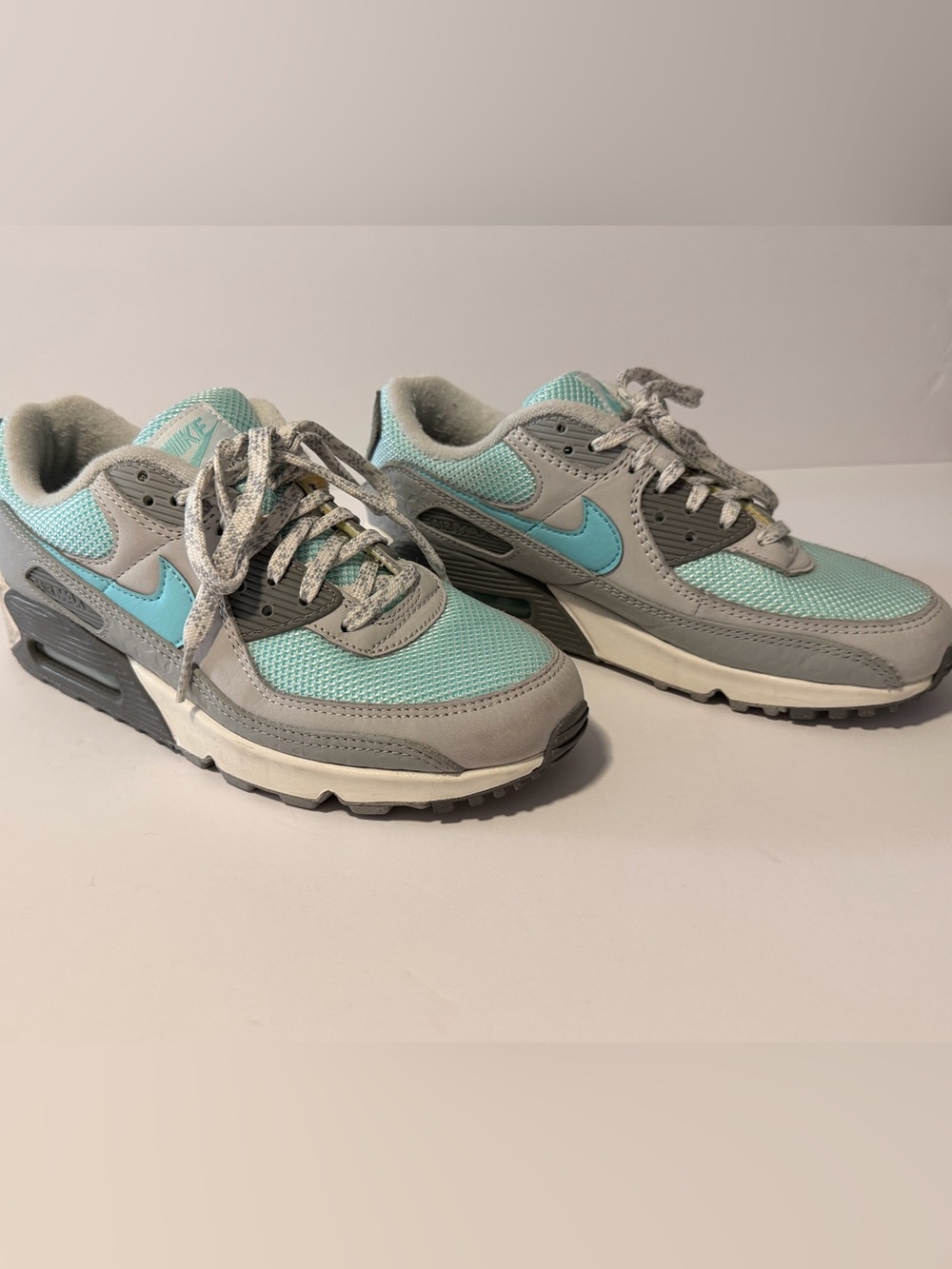Nike Kids Light Grey and Aqua Athletic Sneakers